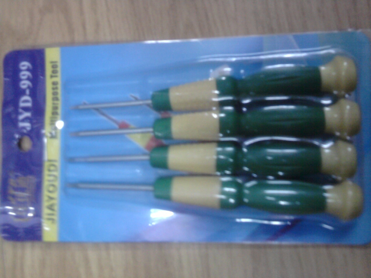 JYD999 Screw driver 4 pcs set JYD999 Screw driver 4 pcs set